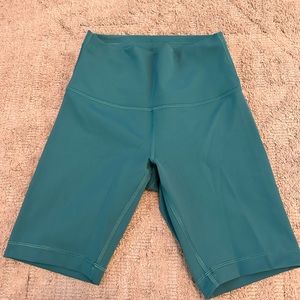 Lululemon Wunder Train Short